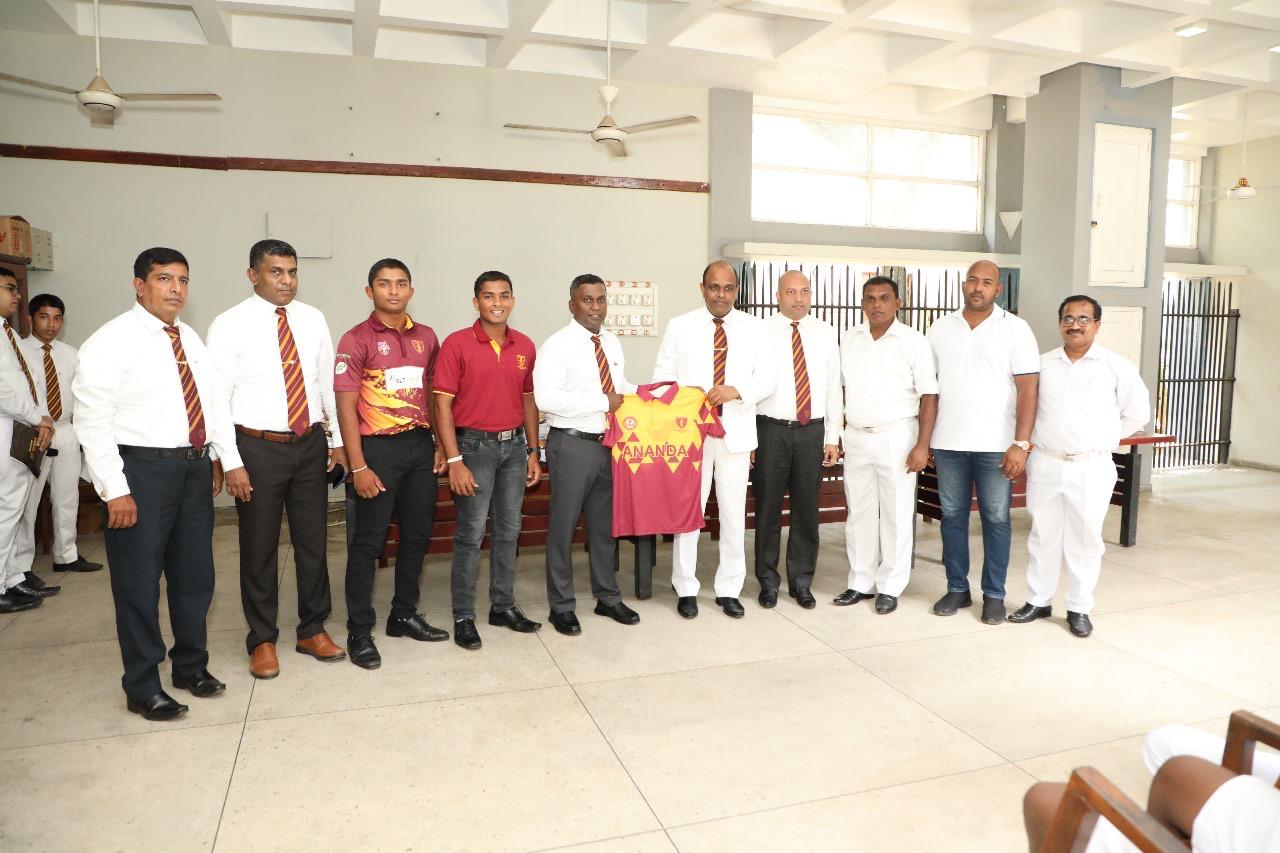 Anandians in Qatar Donate Cricket Jerseys to Ananda College